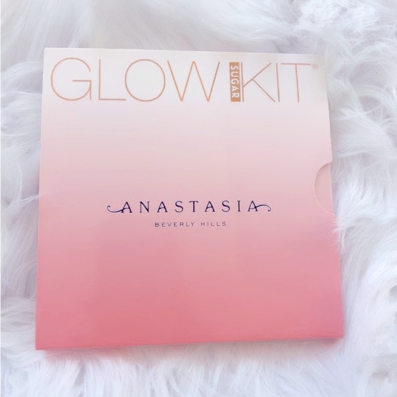 New, unused Anastasia sugar glow kit highlighter for cheeks, face, eyes and body - Picture 4 of 4